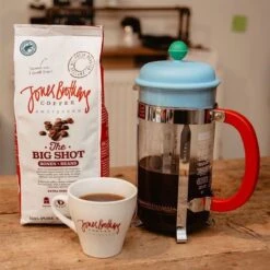 Jones Brothers Coffee The Big Shot Koffiebonen - 6 X 500 Gram -Koffie Verkoop 1200x1200 133
